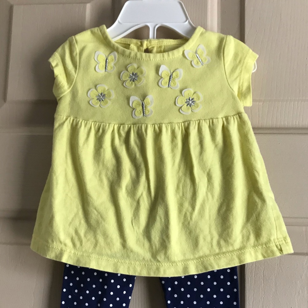 Baby girl bodysuit and pants set
